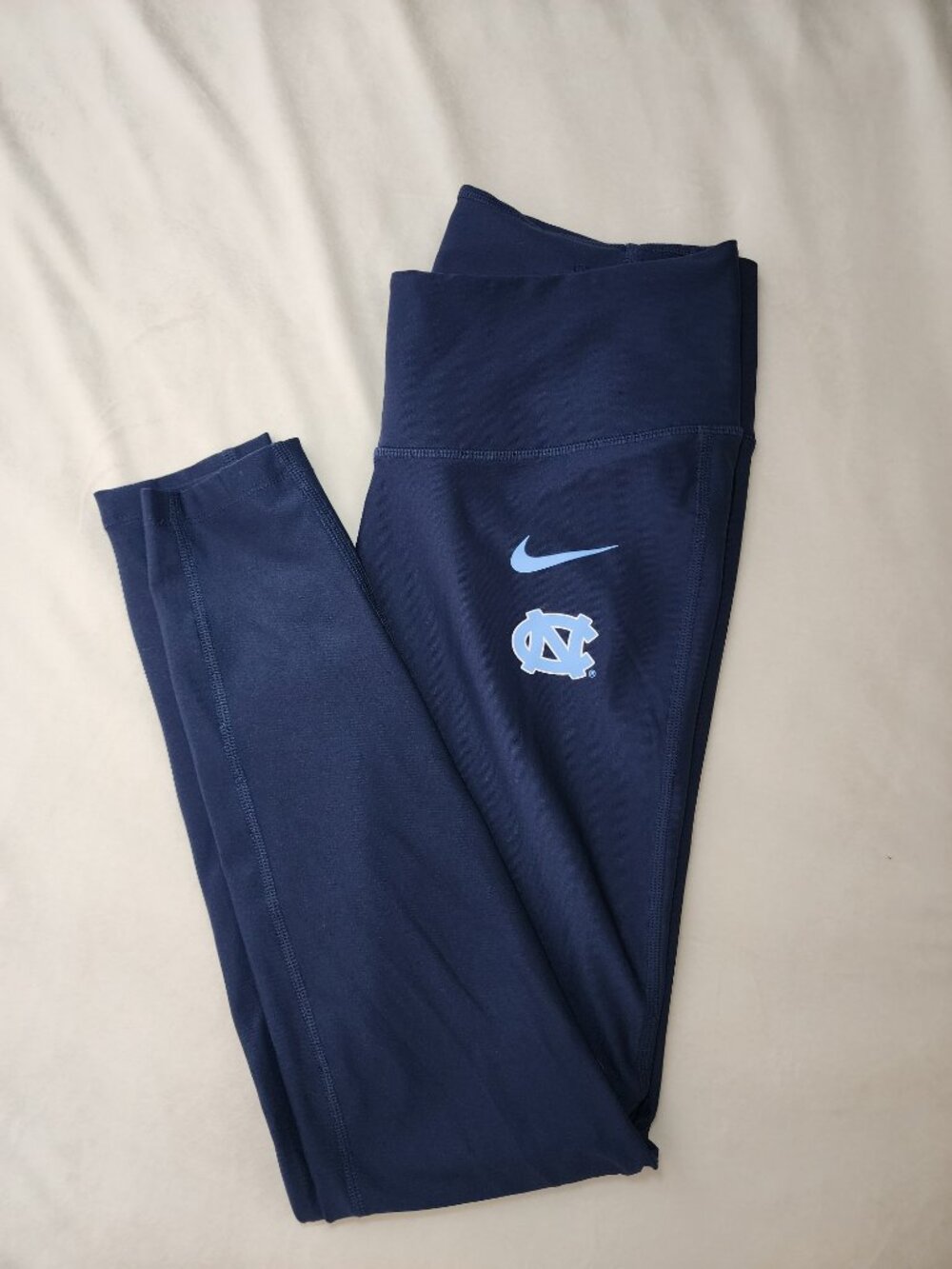 Nike Dri-FIT UNC Tar Heels Navy Blue Leggings Women’s Medium